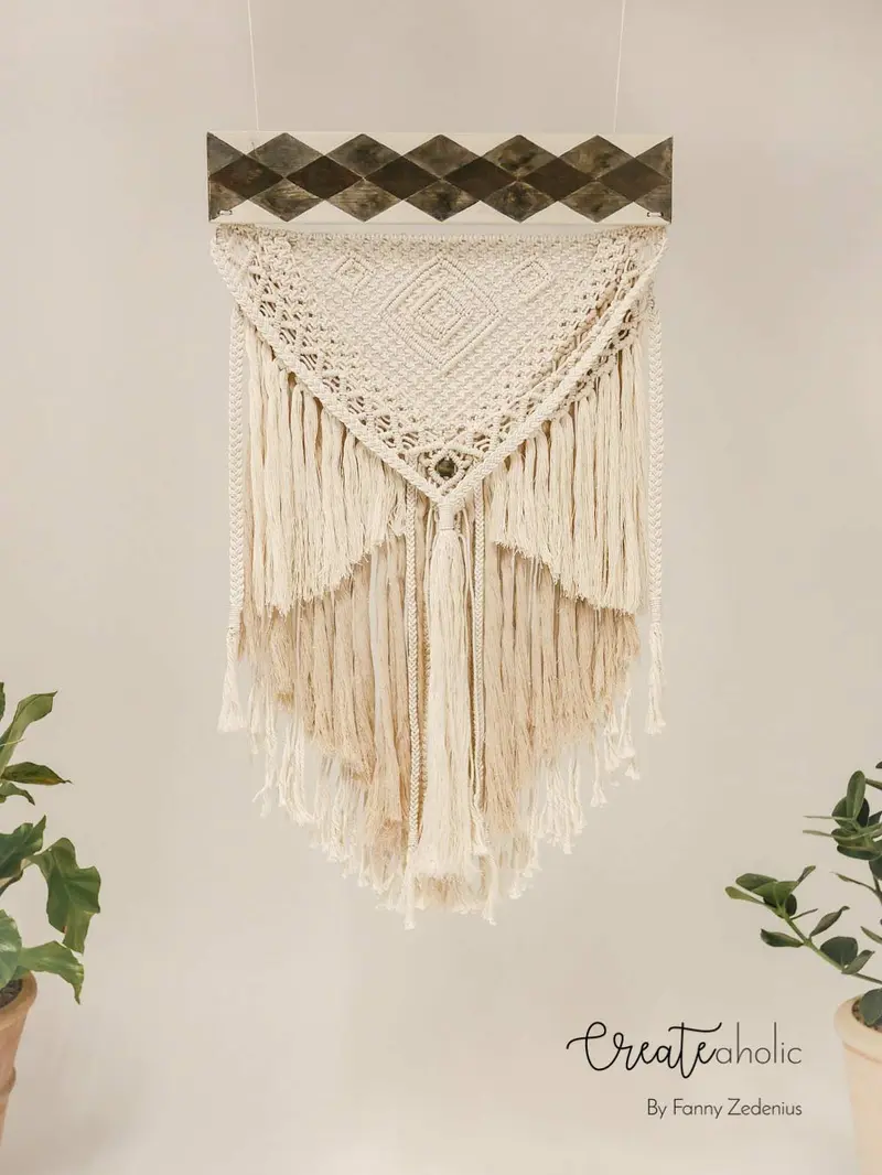 Macramé wallhanging, "Cloudburst"